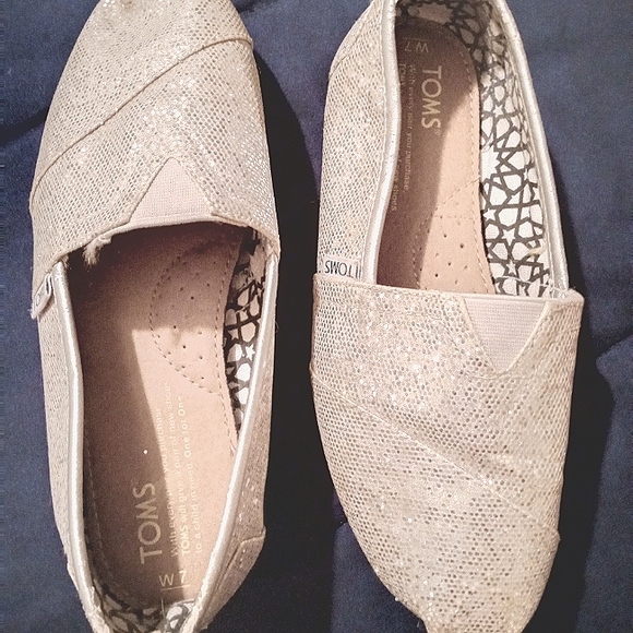 Toms silver sparkle women's size W 7 slip in flats - Picture 5 of 7
